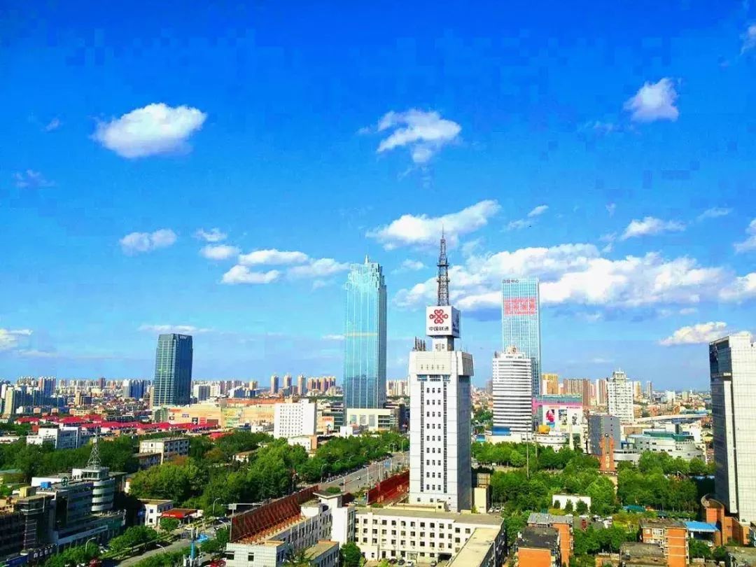 保定的嘉宾与观众朋友们，一场精彩纷呈的盛会